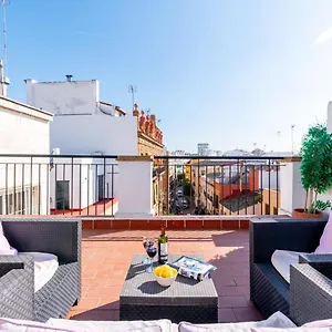 Apartment Atgr Luminoso Atico Con Terraza, Calle Antonia Diaz, Seville